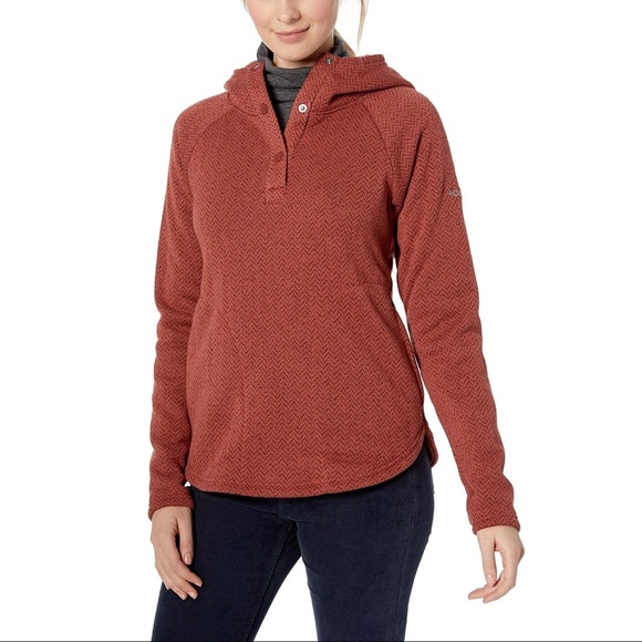 Pullover Hoodie In Pink 